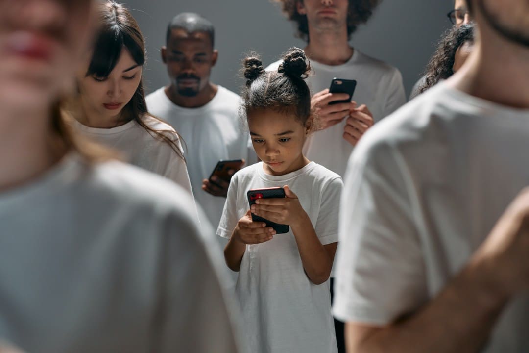 Digital intox et enfants Infobésité à l'heure du tout numérique